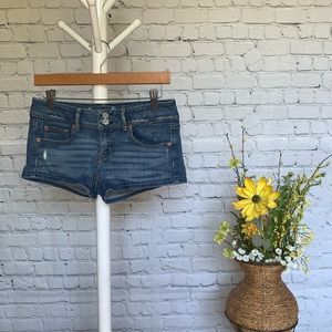 American Eagle size 6 stretch denim shorts